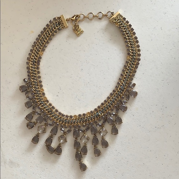 BCBG Jewelry - BCBG NECKLACE